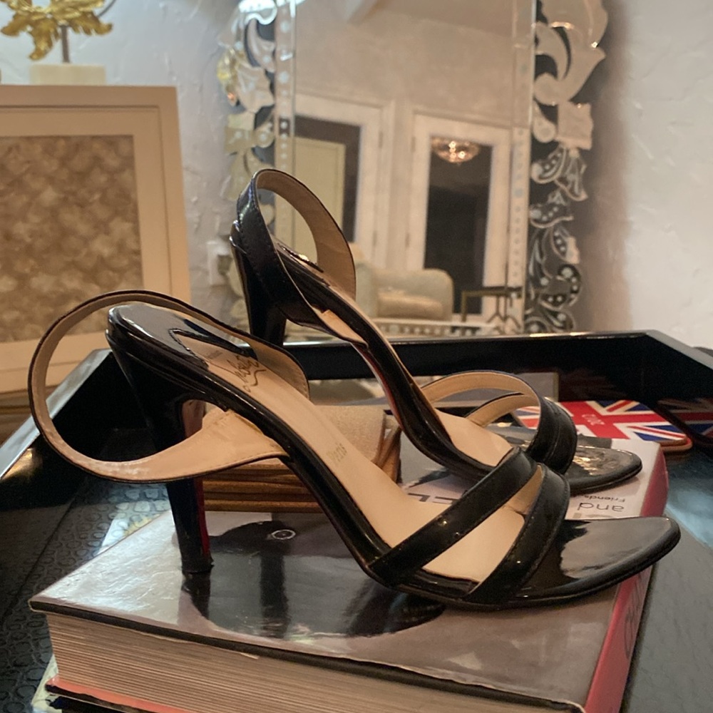 Beautiful authentic Christian Louboutin open toe heels. Used once - Picture 2 of 5
